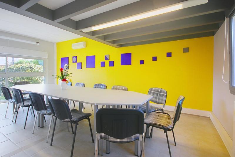 Local commercial - 87 m² - 4 pièces