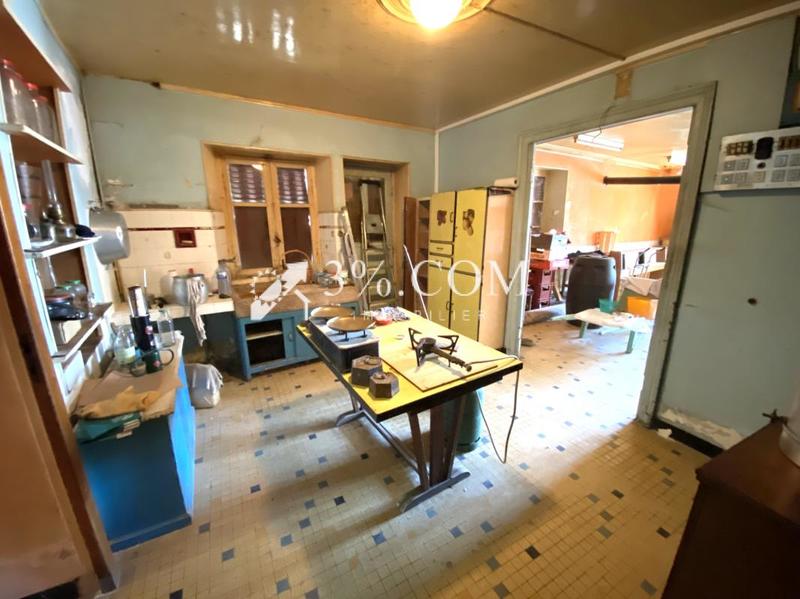 Maison - 220 m² - 7 pièces