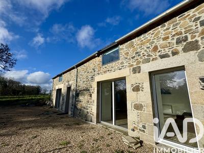 Maison - 220 m² - 9 pièces