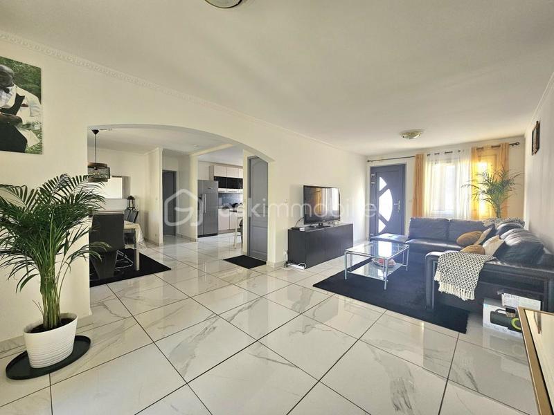 Maison - 120 m² - 6 pièces