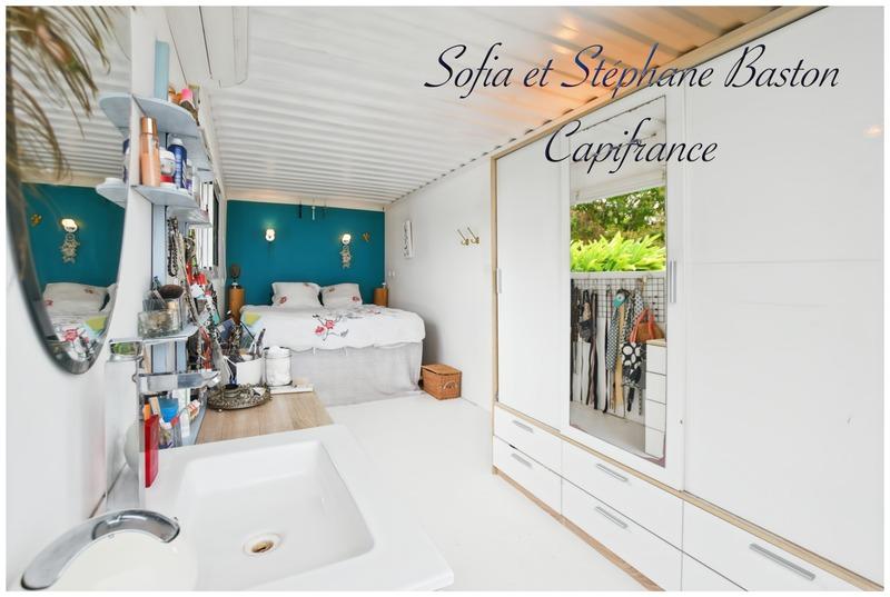 Maison - 241 m² - 10 pièces