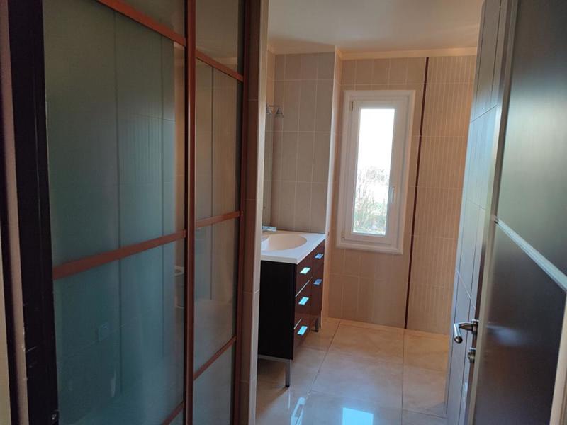 Maison - 183 m² - 8 pièces