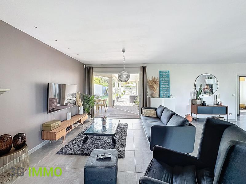 Maison traditionnelle - 145 m² - 6 pièces