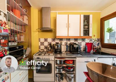 Appartement - 93 m² - 5 pièces