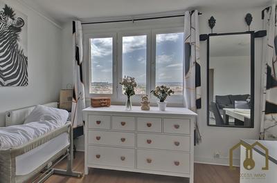 Appartement - 70 m² - 4 pièces