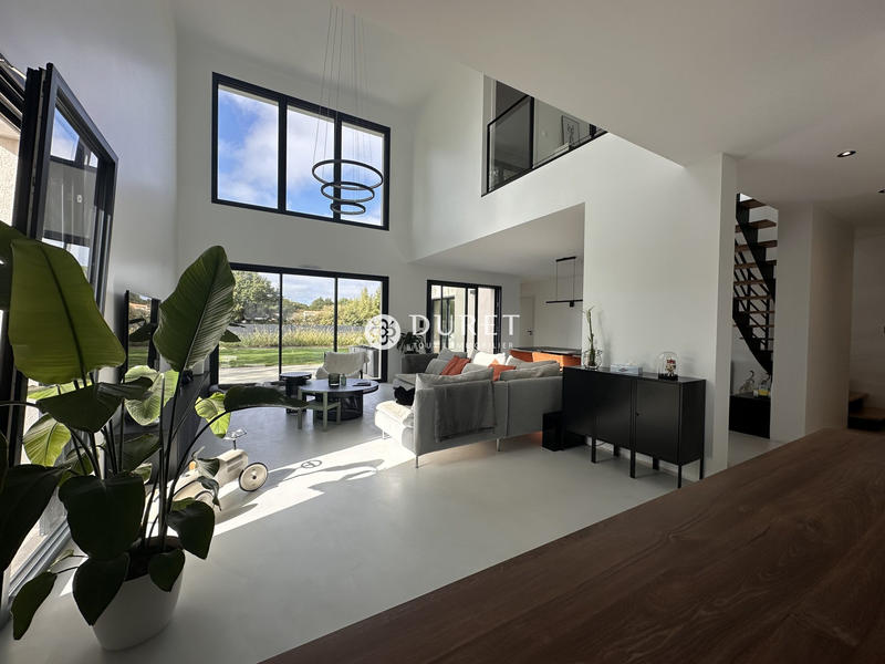 Maison contemporaine - 145 m² - 5 pièces