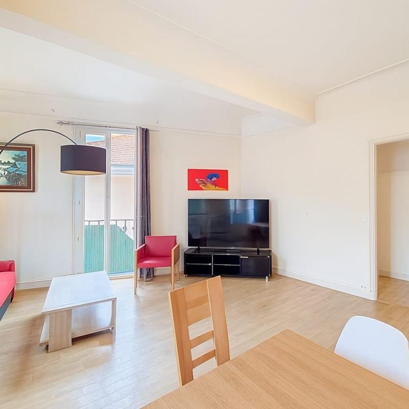 Appartement - 81 m² - 3 pièces