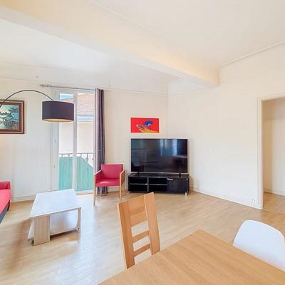 Appartement - 81 m² - 3 pièces