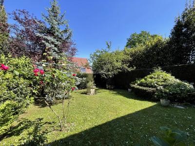 Maison - 190 m² - 8 pièces