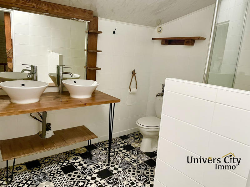 Maison ancienne - 136 m² - 6 pièces