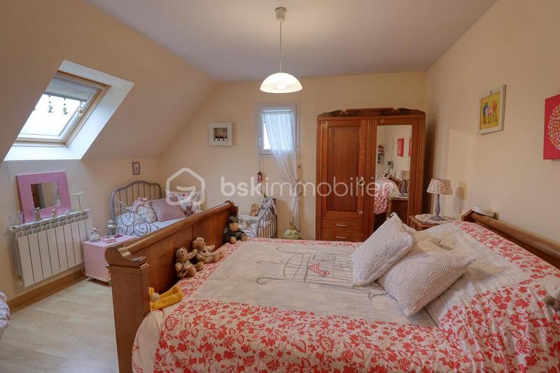 Maison traditionnelle - 193 m² - 8 pièces