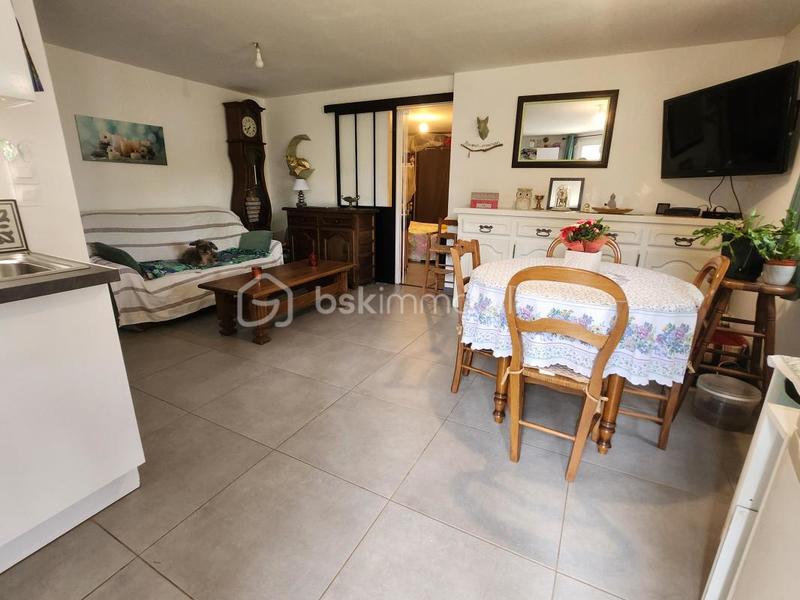 Maison - 184 m² - 10 pièces