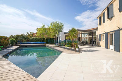 Maison contemporaine - 230 m² - 9 pièces