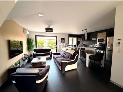 Pavillon - 130 m² - 7 pièces