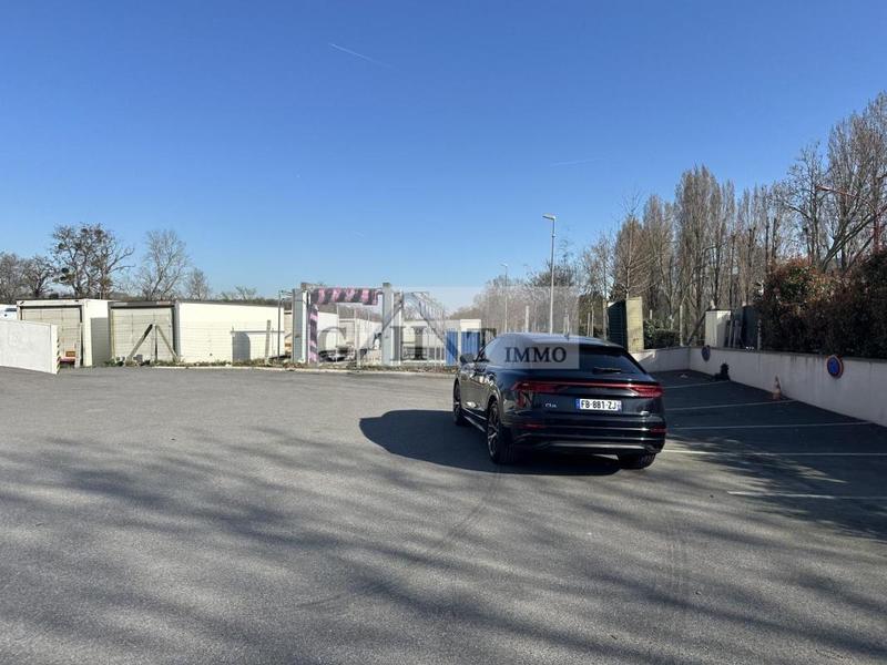 Entrepôt - 1 411 m²