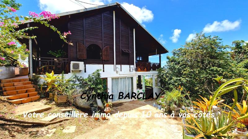 Maison - 186 m² - 8 pièces