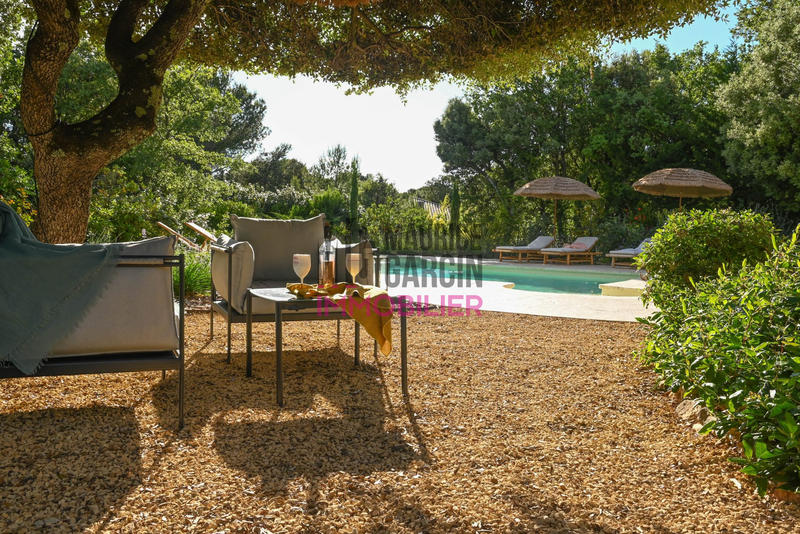 Maison - 200 m² - 8 pièces