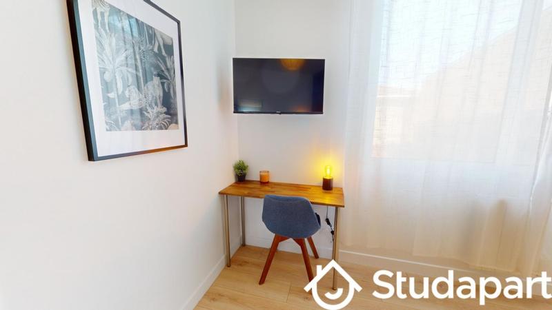 Chambre - 12 m² - 1 pièce