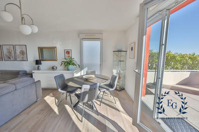 Appartement - 79 m² - 4 pièces