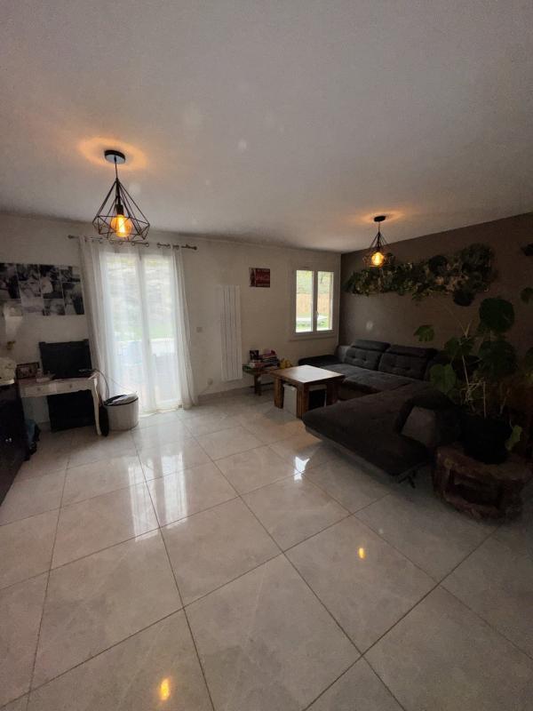 Propriété - 125 m² - 4 pièces