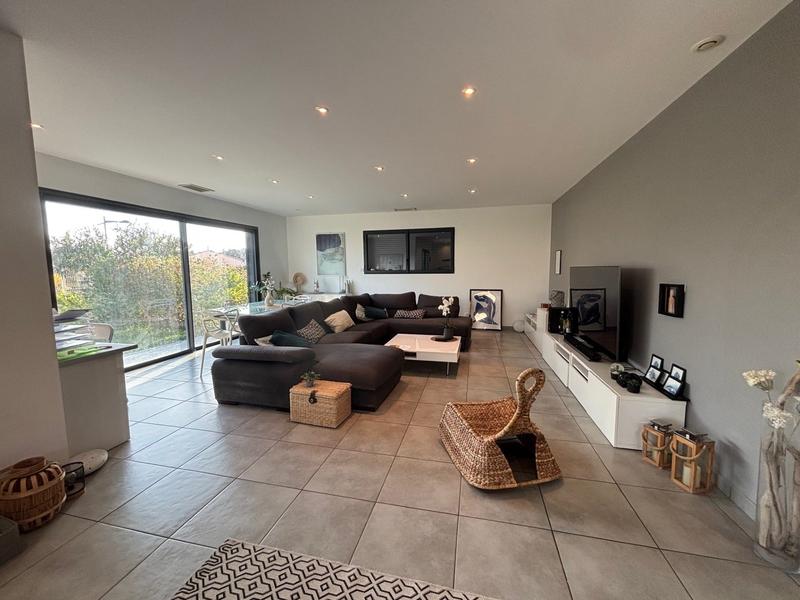 Villa - 150 m² - 4 pièces