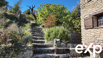 Maison - 274 m² - 10 pièces