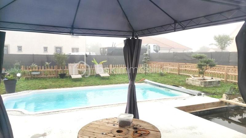 Maison - 98 m² - 4 pièces