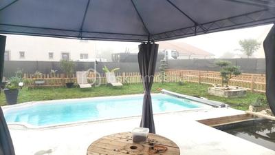 Maison - 98 m² - 4 pièces