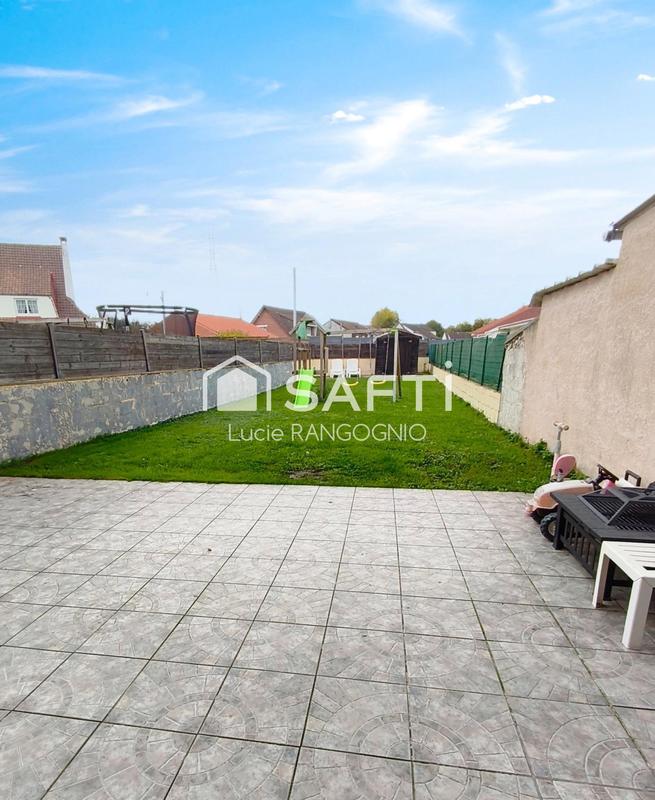 Maison - 93 m² - 5 pièces