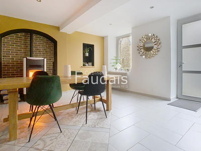 Maison - 200 m² - 7 pièces