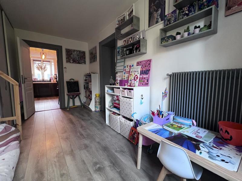 Appartement ancien - 99 m² - 5 pièces