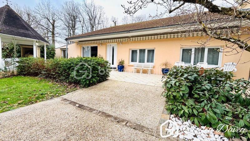 Maison d'architecte - 160 m² - 8 pièces