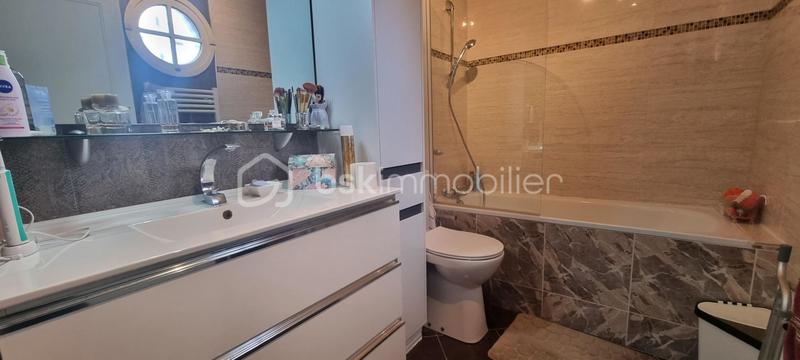 Maison - 107 m² - 6 pièces