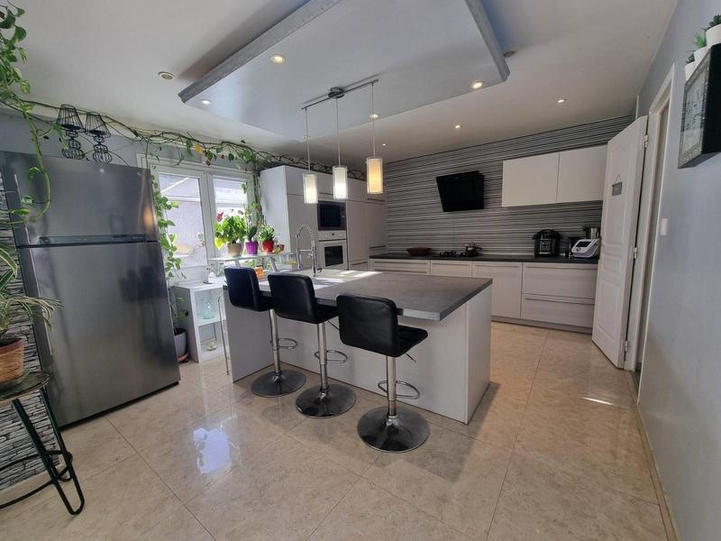 Maison - 130 m² - 4 pièces