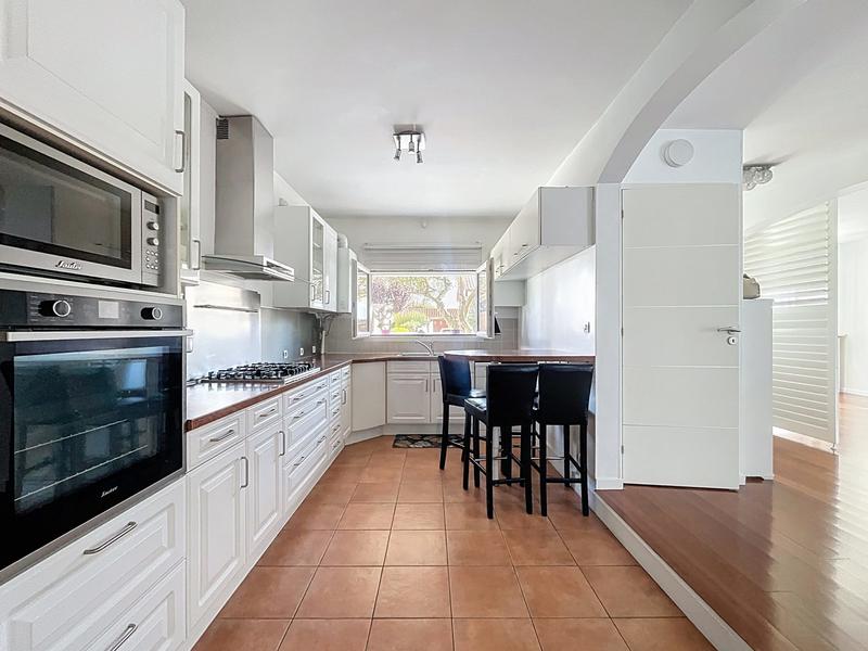 Maison - 144 m² - 6 pièces