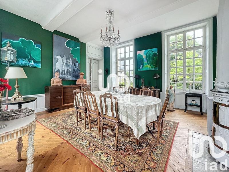 Maison - 416 m² - 17 pièces