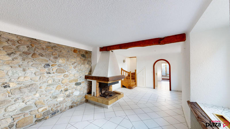 Maison - 102 m² - 4 pièces