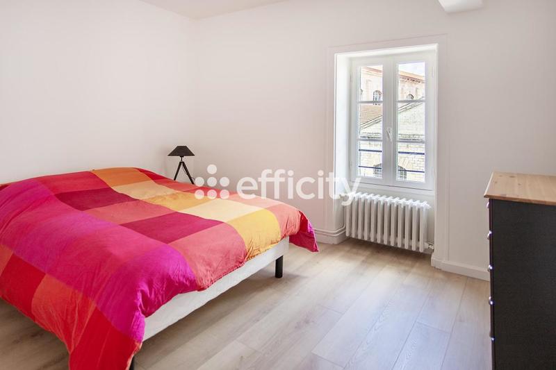 Maison de ville - 151 m² - 6 pièces