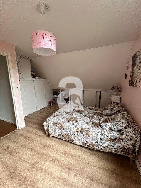 Maison - 141 m² - 7 pièces