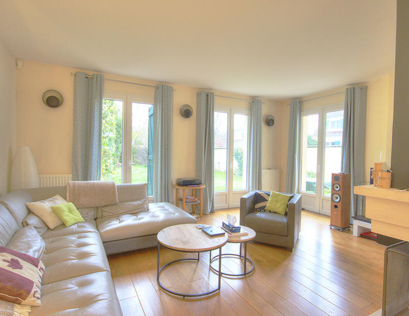 Maison - 151 m² - 6 pièces