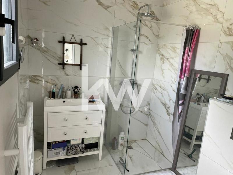 Villa - 140 m² - 5 pièces