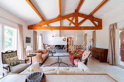 Maison - 190 m² - 5 pièces