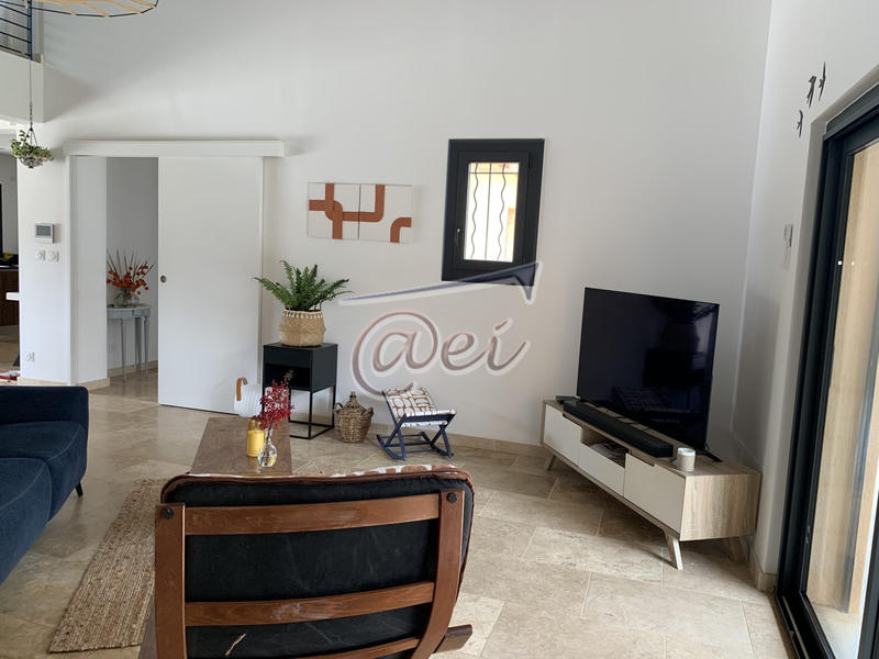 Villa - 170 m² - 6 pièces