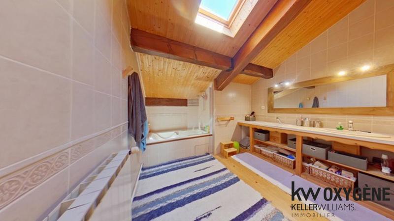 Maison - 152 m² - 6 pièces