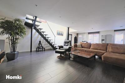 Loft - 121 m² - 4 pièces