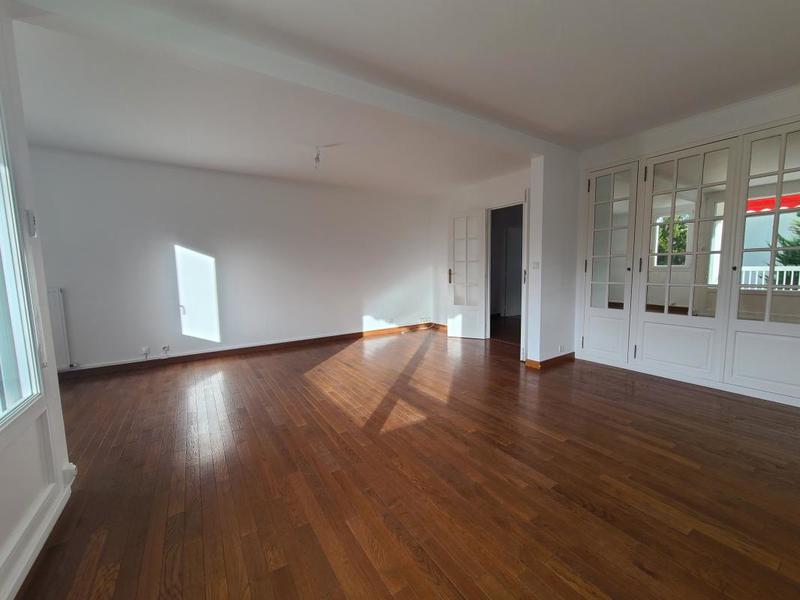 Appartement - 95 m² - 4 pièces