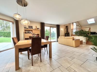 Maison - 156 m² - 6 pièces
