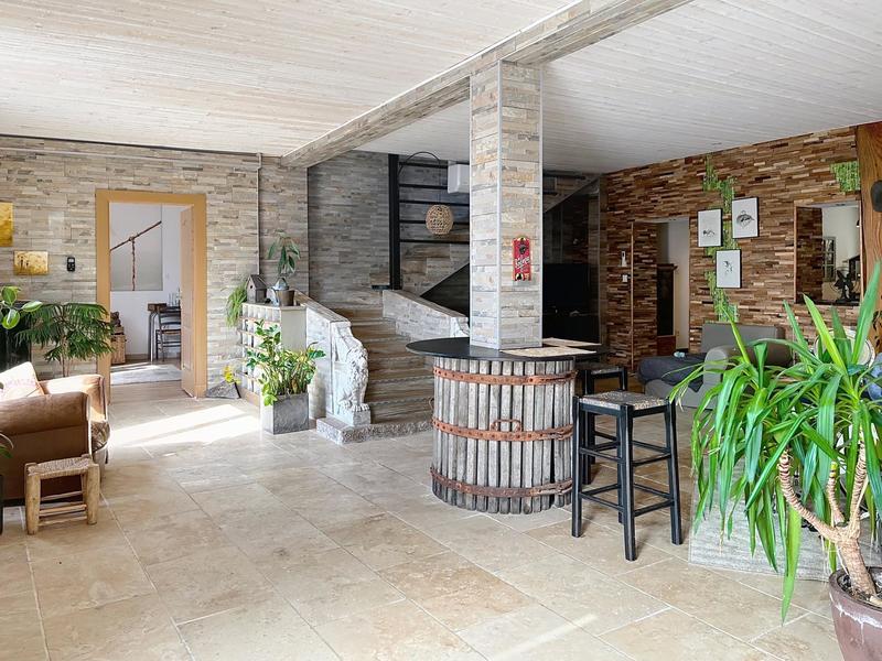 Maison - 174 m² - 5 pièces