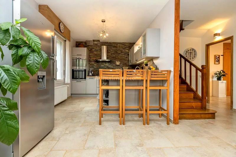 Maison - 142 m² - 6 pièces