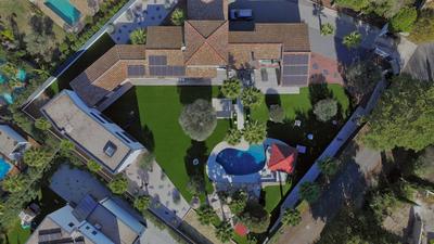 Villa - 344 m² - 6 pièces